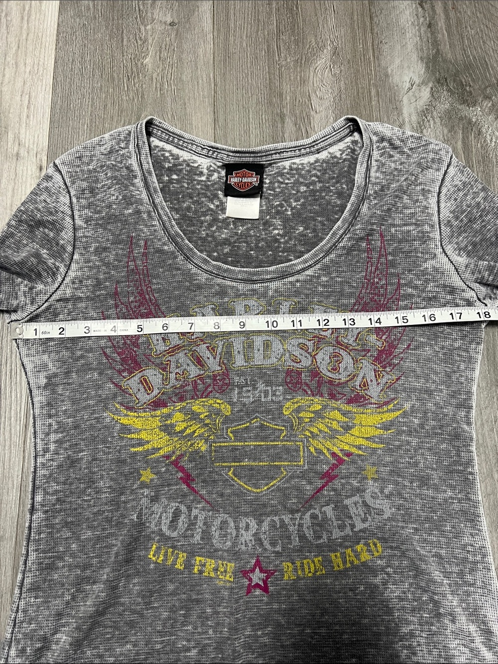 Harley Davidson woman’s long sleeve shirt/ size large - Picture 5 of 8